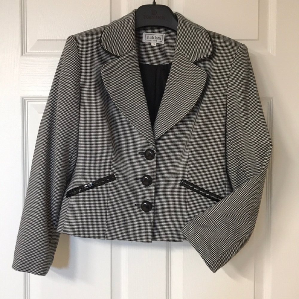 Vintage Stefi Lara Houndstooth Blazer with Black Faux Leather Trim; Size 12 P
